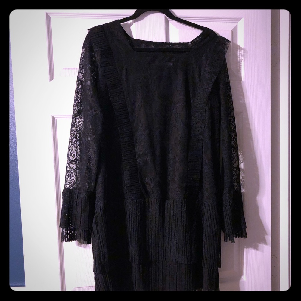Lace mini dress